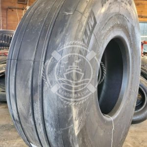 Ban pesawat 1400 x 530 R23