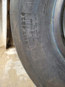 Ban pesawat 46 x 17 R20